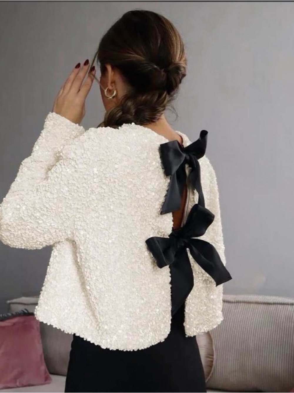 Sequin long sleeves blouse with ribbon detail back design